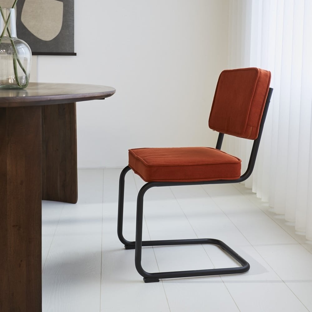 Rib chair rust
